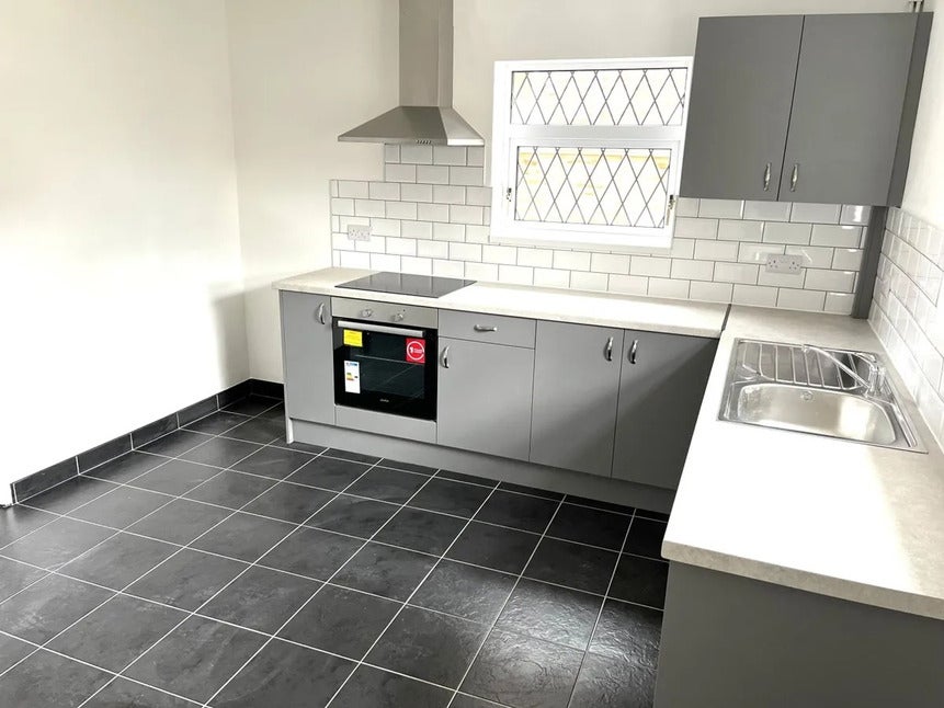 Flat Emsworth Road in Stoke-on-Trent