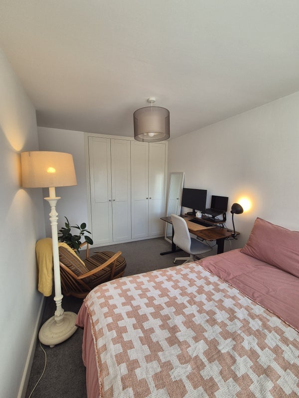 Room Mill Lane in Bristol