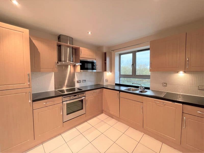 Flat Severn Road in Gloucester