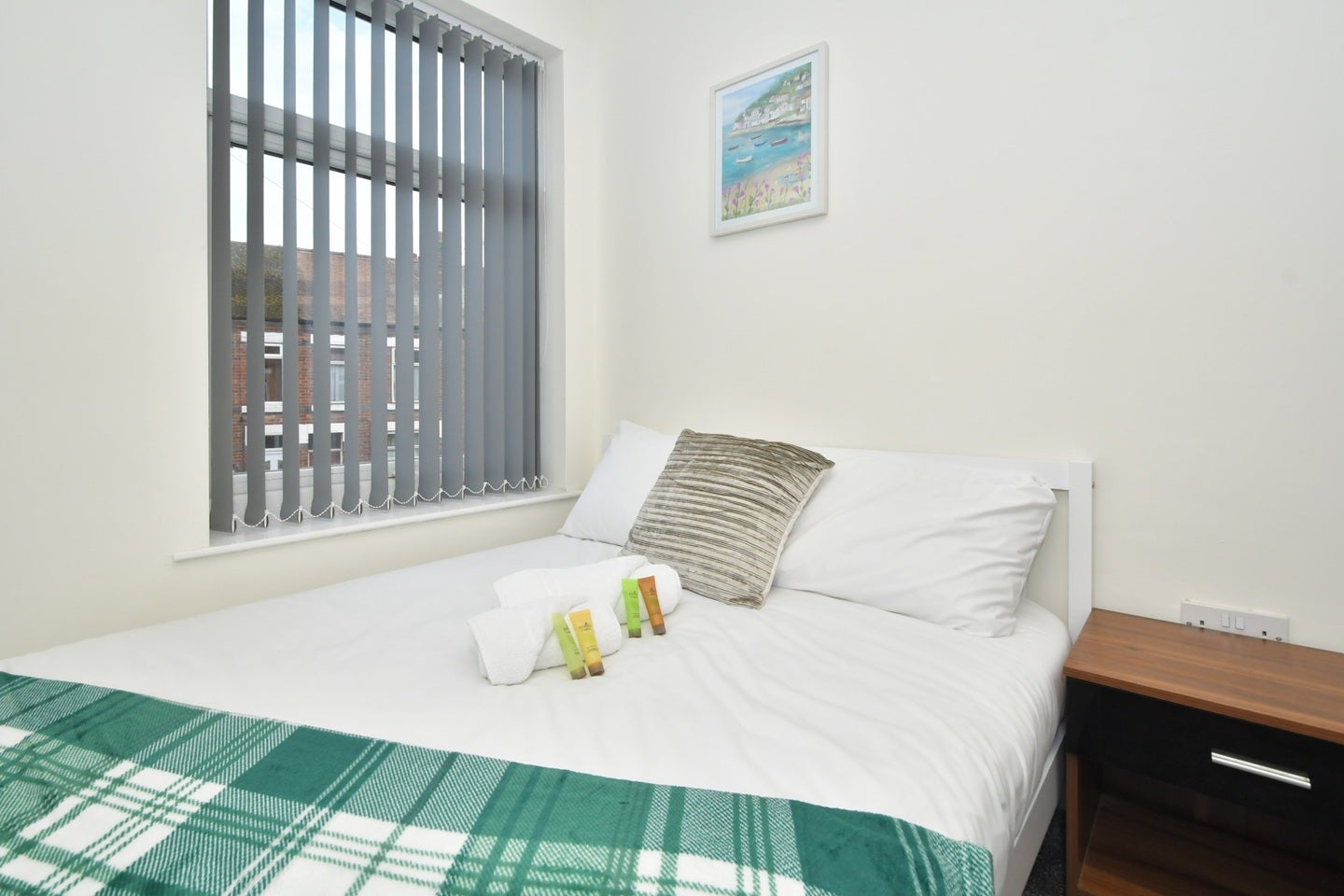 Room Hall O'Shaw Street in Crewe