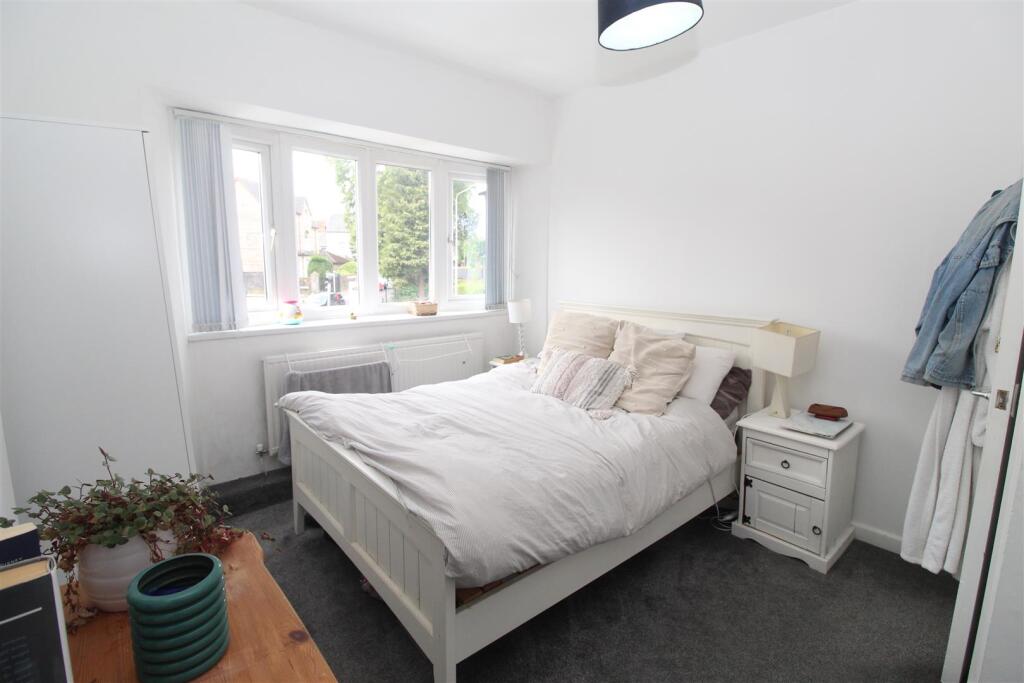 Flat Llandaff Road in Cardiff