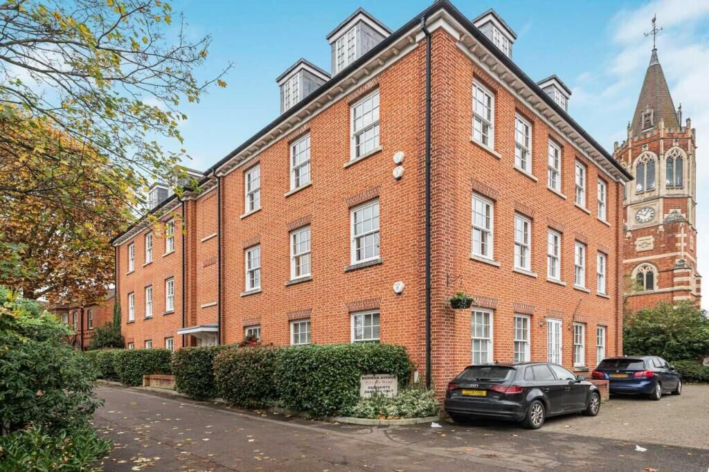 Flat Norman Avenue in South Oxfordshire