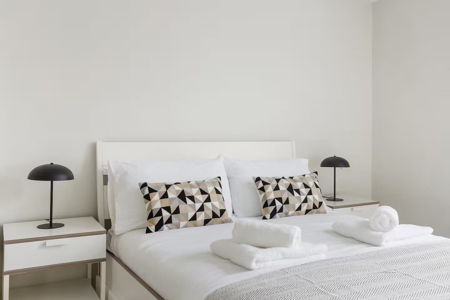 Flat Queensway in City of Westminster