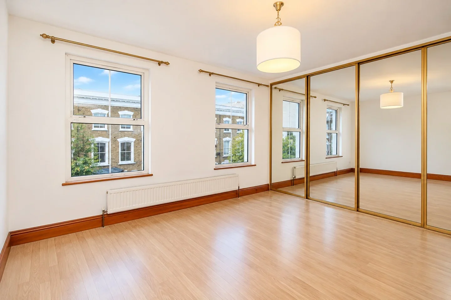 Flat Walford Road in Greater London