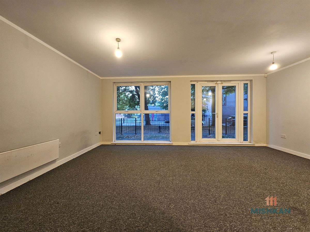 Flat Green View in Lymm