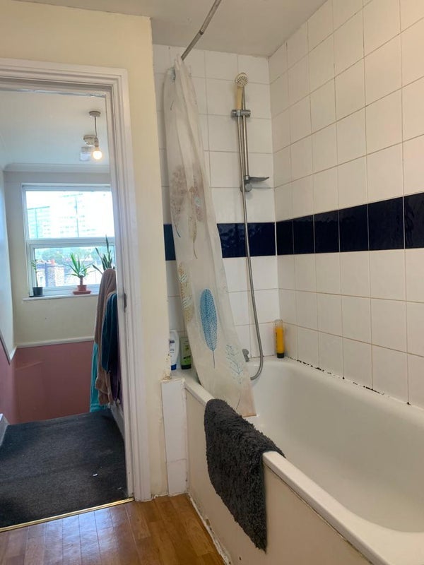 Room Dunford Road in Greater London