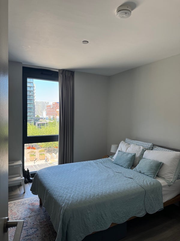 Room Olympic Way in Greater London