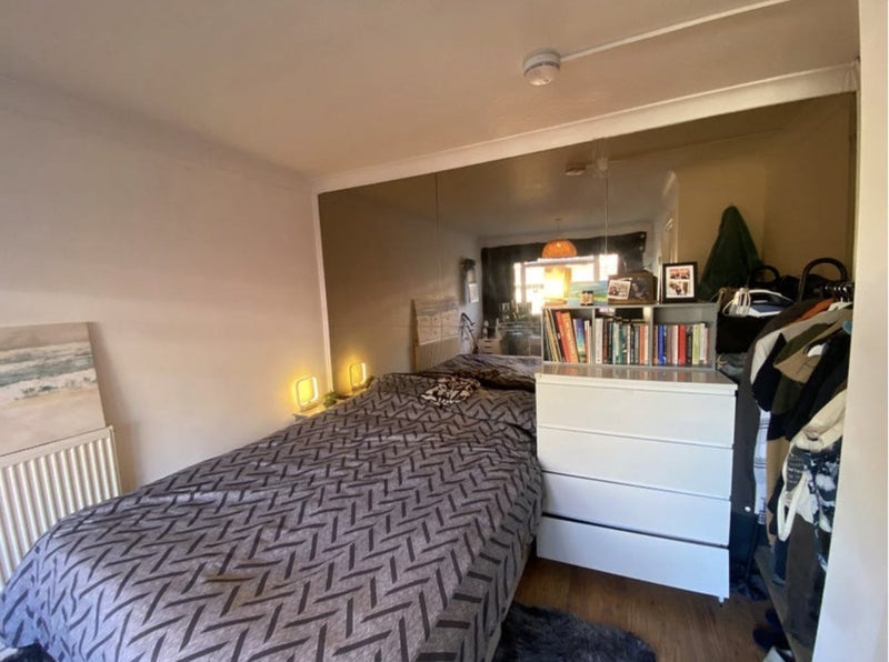 Flat Gales Garden Mews in Greater London