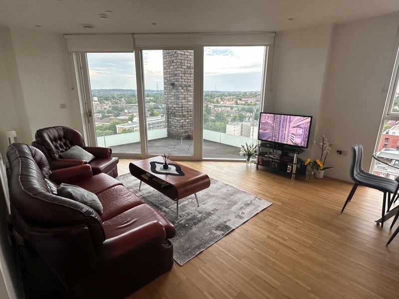 Flat Brixton Hill in Greater London