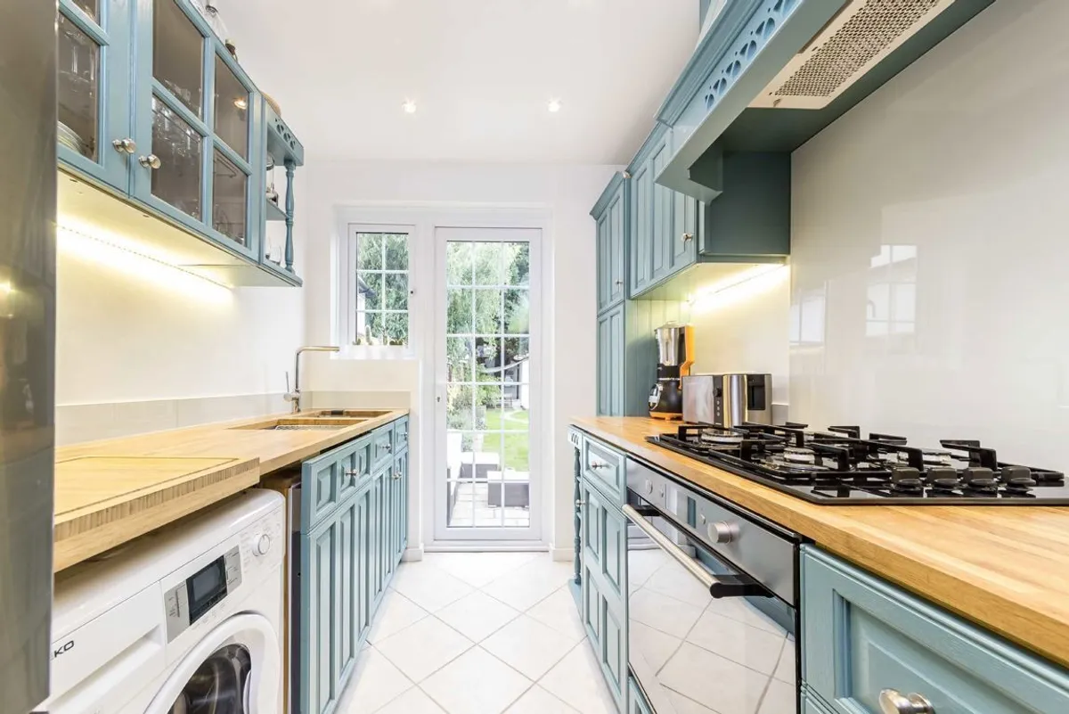 House Templecombe Way in Greater London