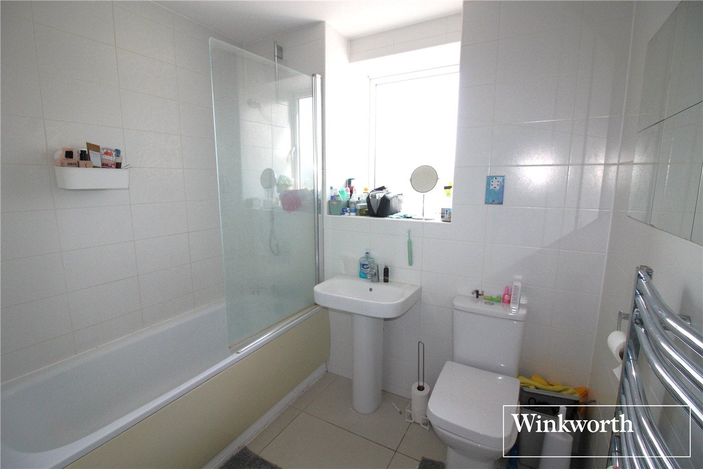 Flat Bullhead Road in Hertsmere