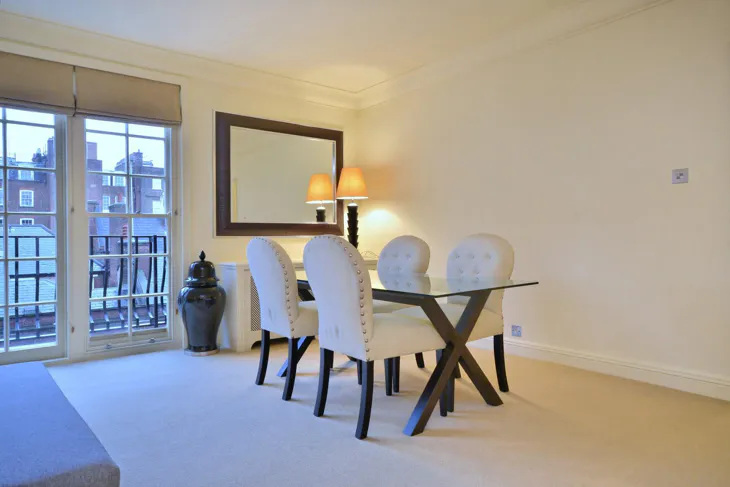 Flat Reeves Mews in City of Westminster