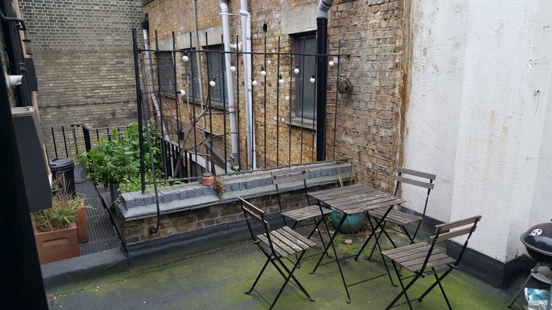 Flat Cavell Street in Greater London