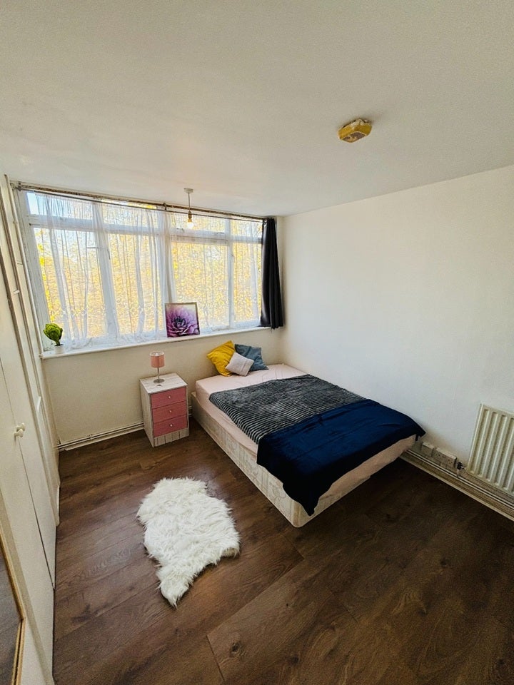 Room Marylands Road in City of Westminster