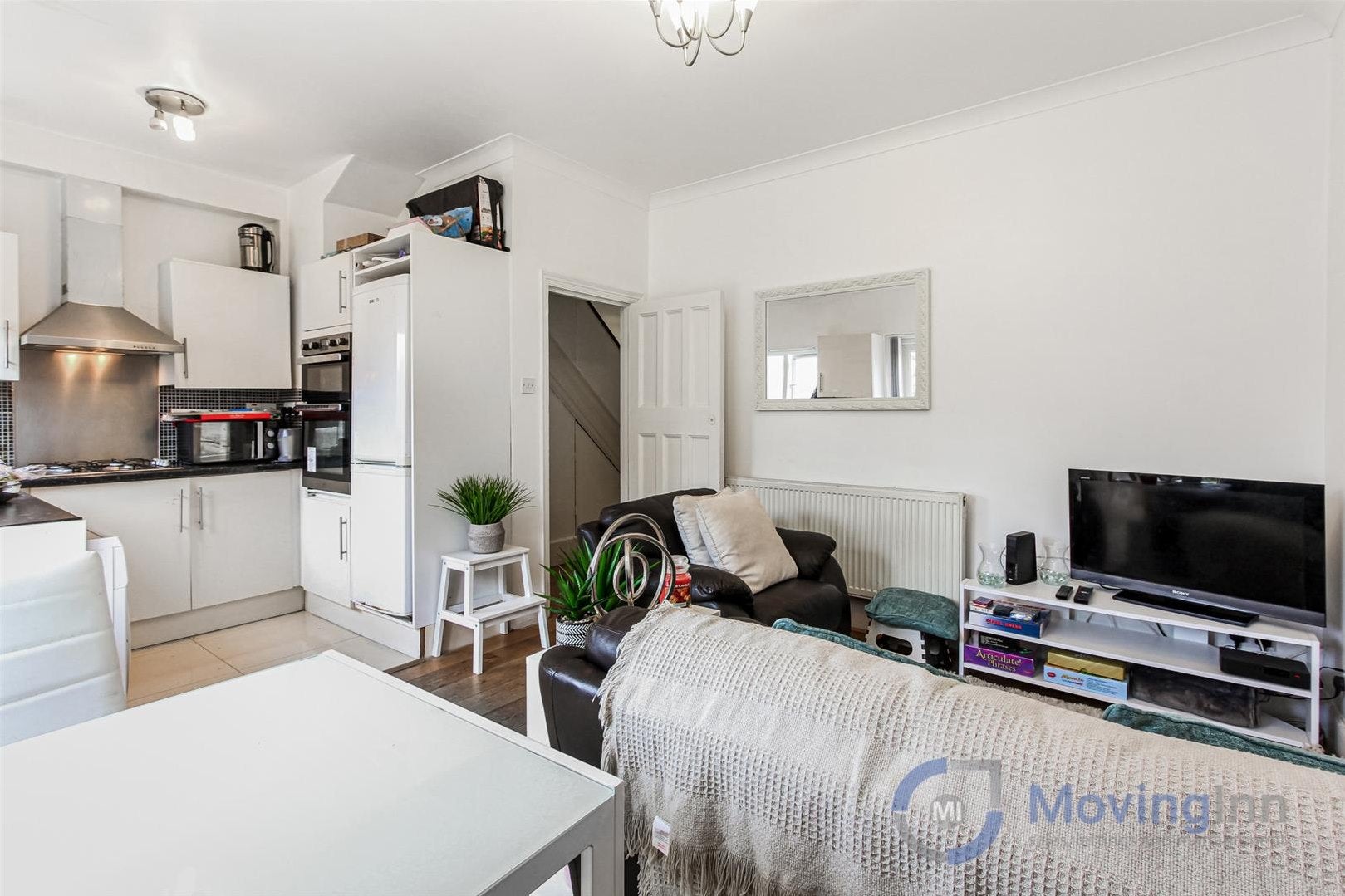 Room Penshurst Road in Greater London
