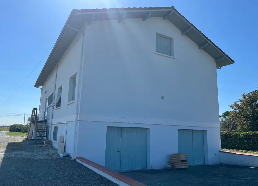 House Route du Haut de Pouy in Clermont