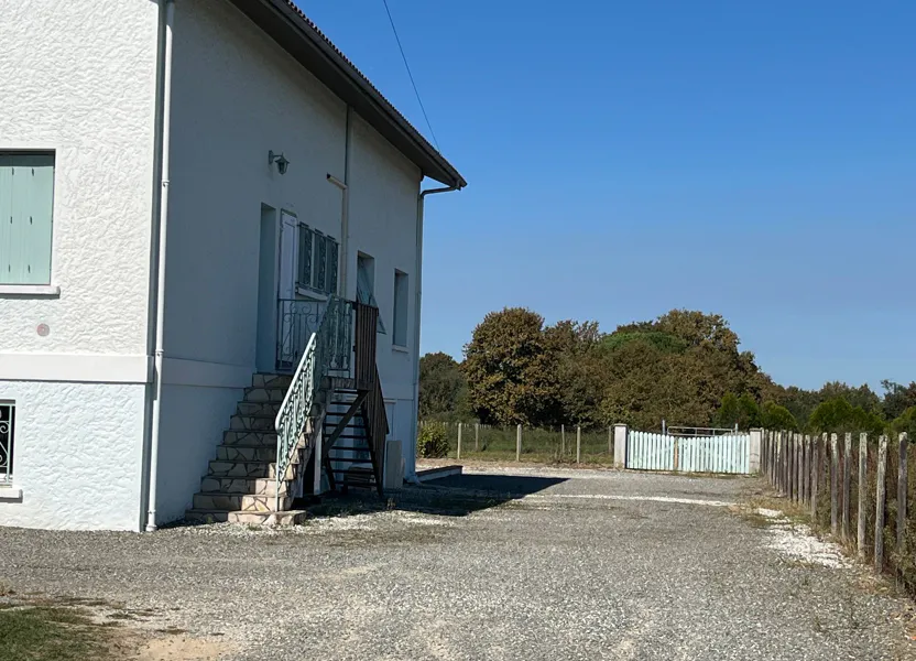 House Route du Haut de Pouy in Clermont