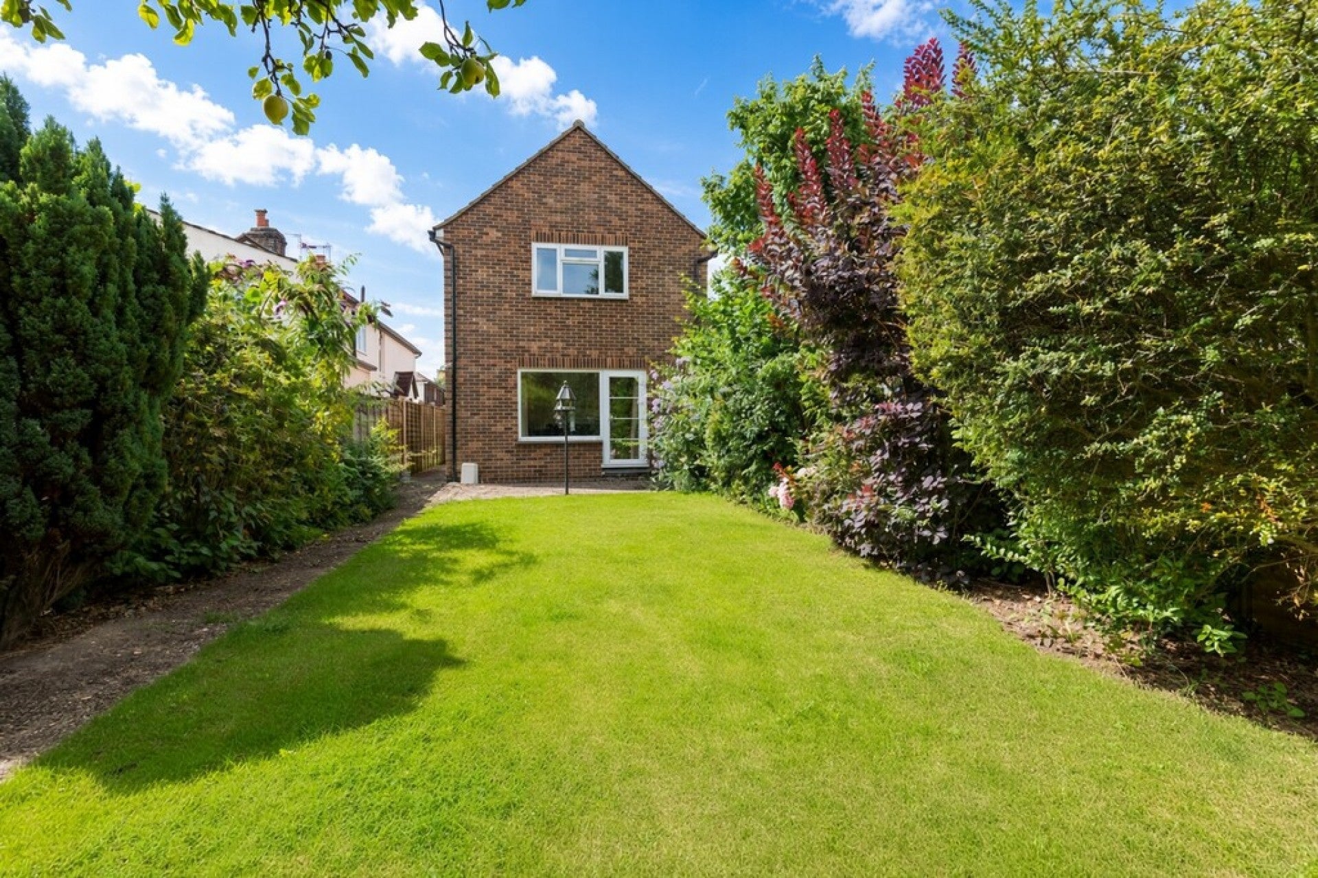 House Rosewood Drive in Borough of Spelthorne