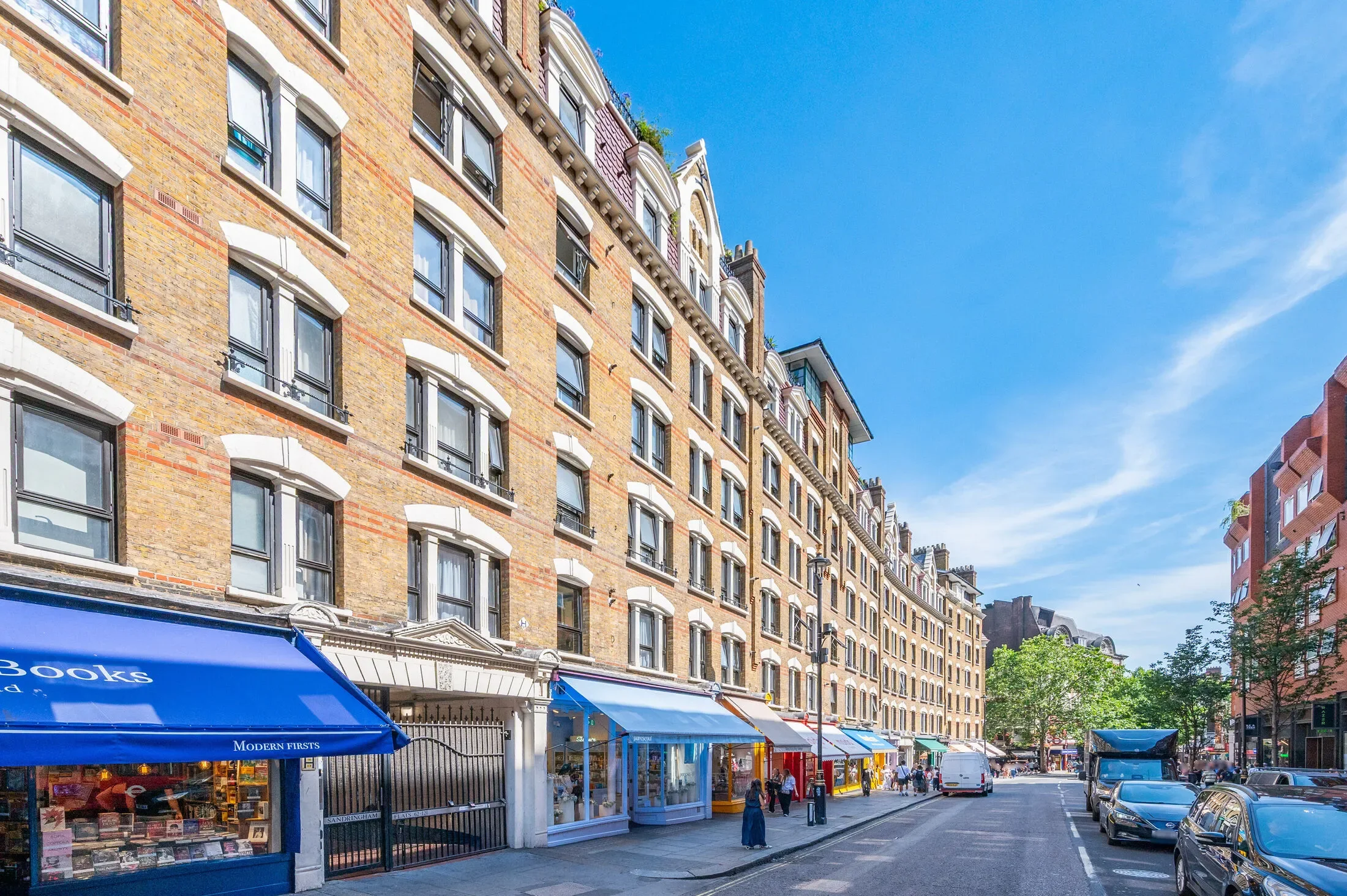 Flat Charing Cross Road in City of Westminster