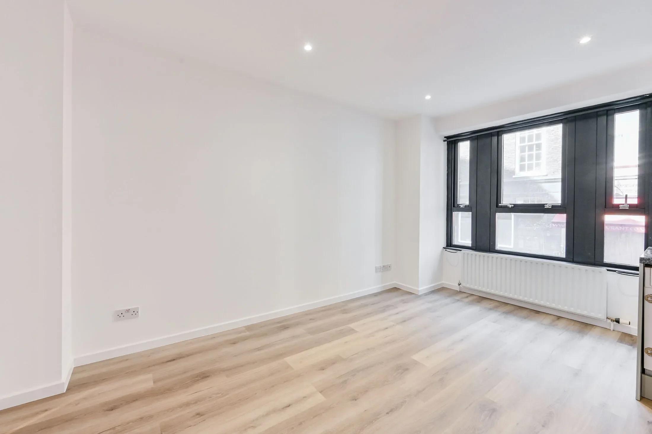 Flat Charing Cross Road in City of Westminster