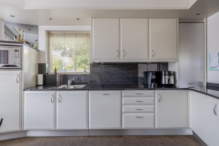 Hoekwoning te koop: Charles Ruysstraat 10, Reuver