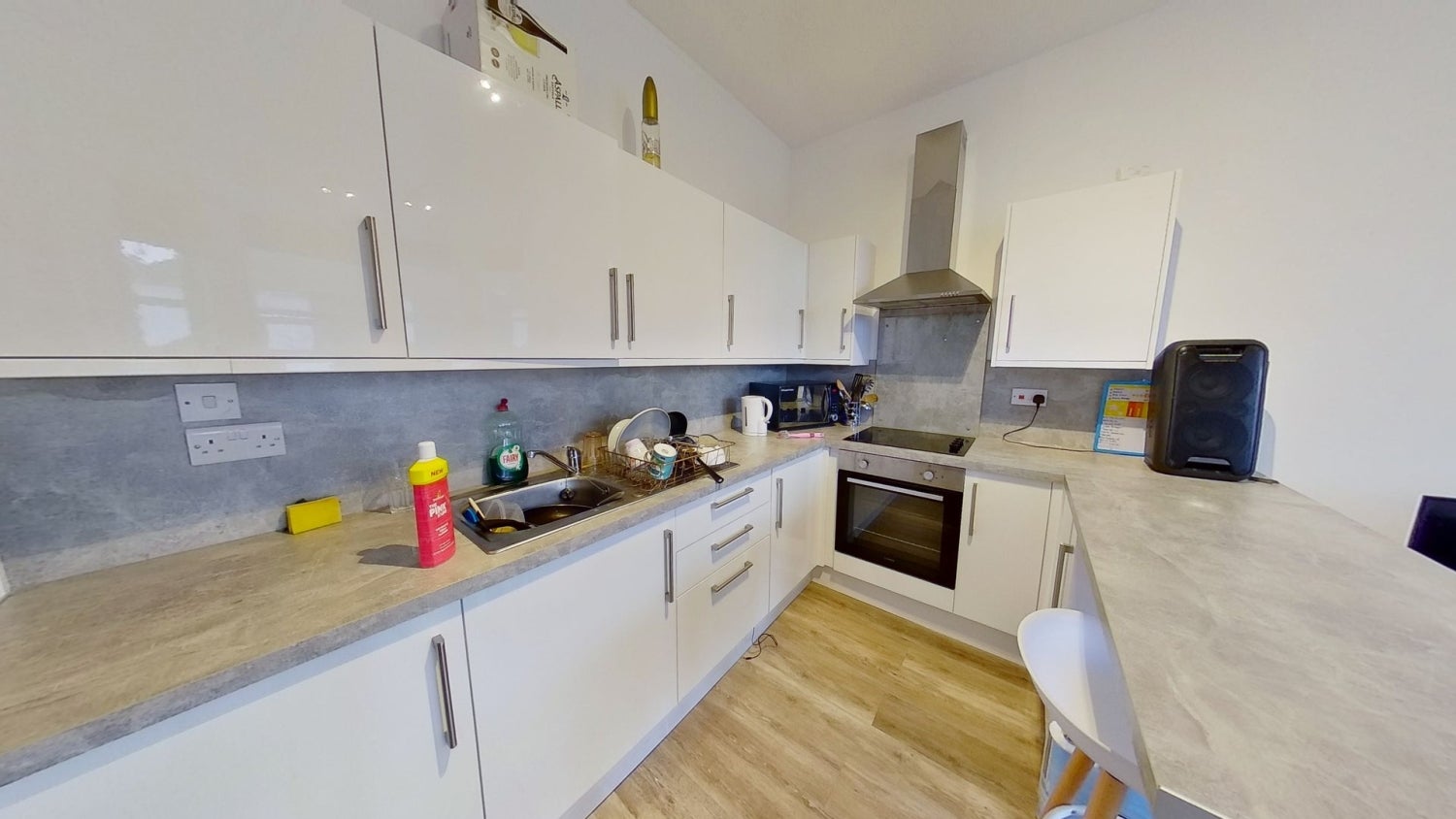 Flat Gedling Grove in Nottingham