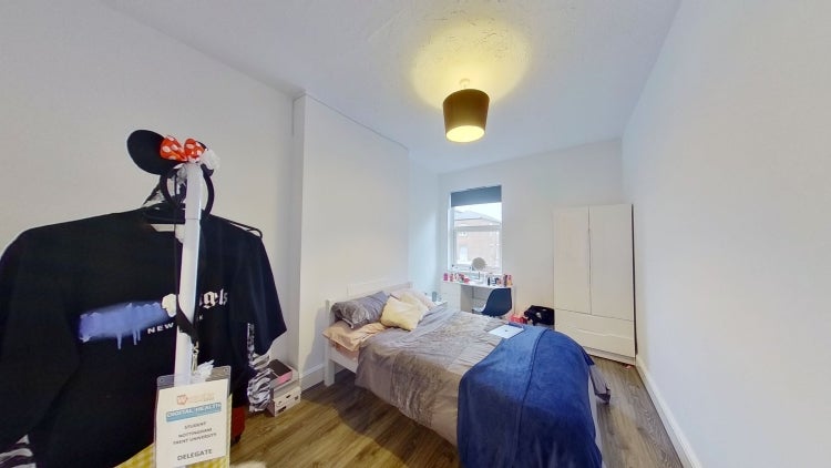 Flat Gedling Grove in Nottingham