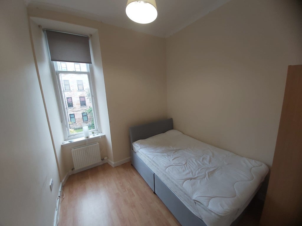 Flat Bathgate Street in Glasgow