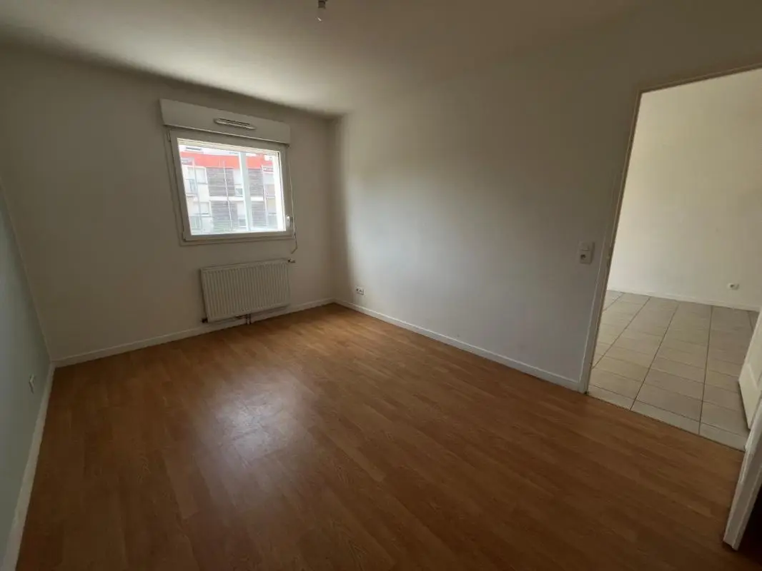 Flat Rue du Triton Crêté in Saint-Pierre-du-Perray