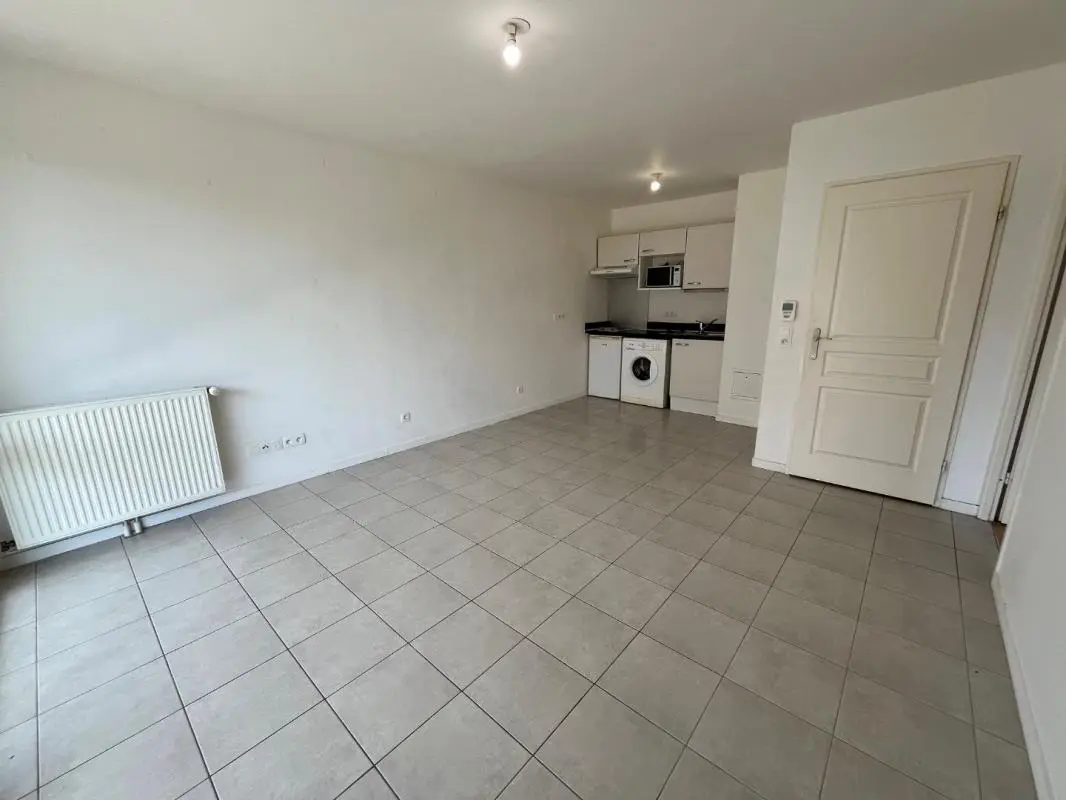 Flat Rue du Triton Crêté in Saint-Pierre-du-Perray