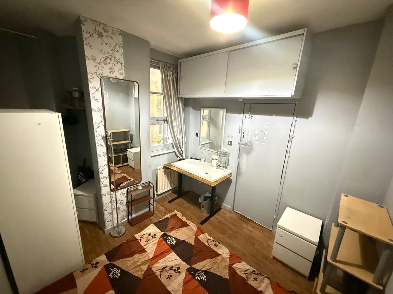 Room Laystall Street in Greater London