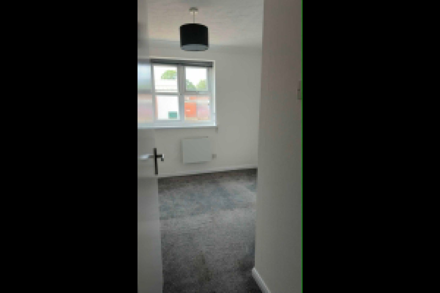Flat Nottingham Road in Greater London