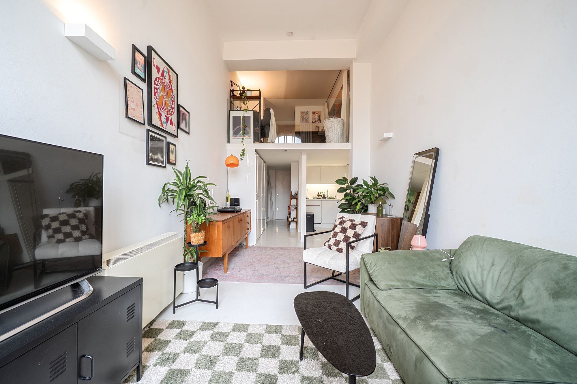 Flat Fairfield Road in Greater London
