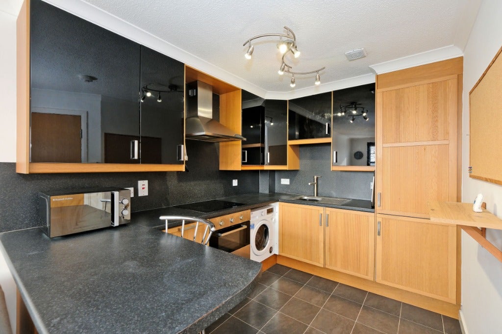 Flat Dee Street in Aberdeen City