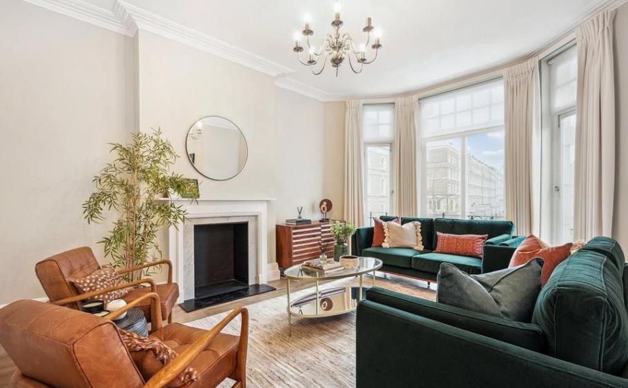 Flat Curzon Street in City of Westminster