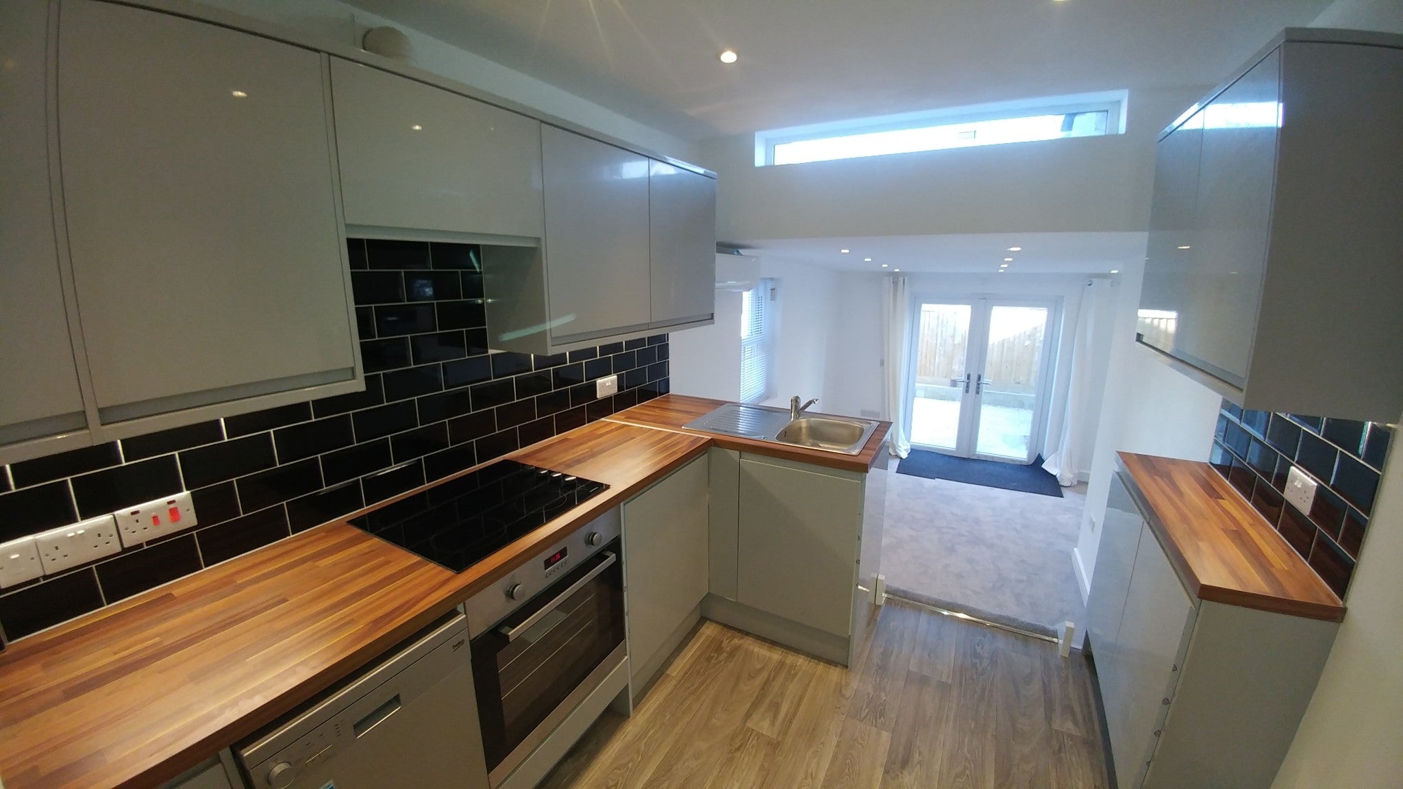Flat Earlswood Road in Reigate and Banstead