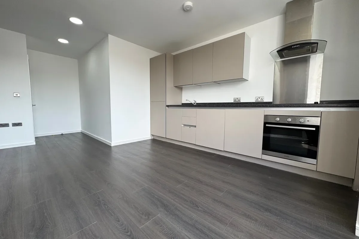 Flat Gildredge Road in Eastbourne