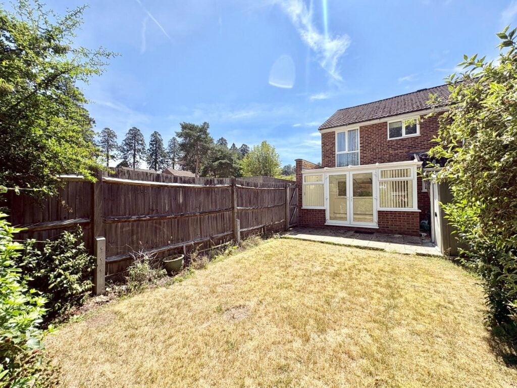 House Honister Walk in Surrey Heath