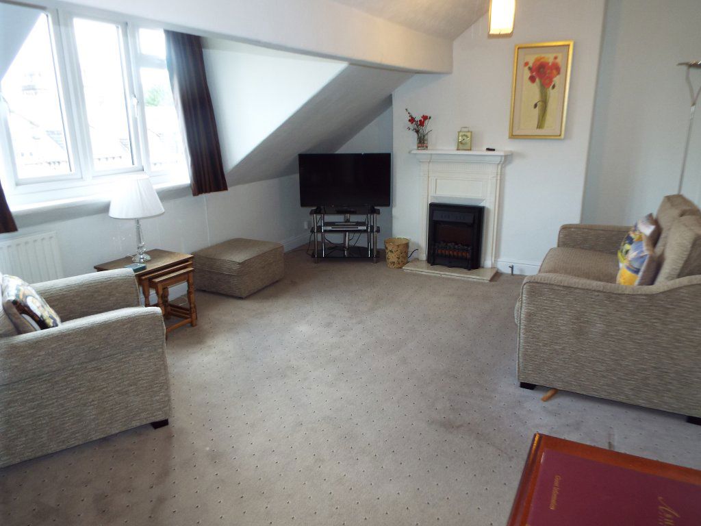 Flat Belmont Road in Harrogate