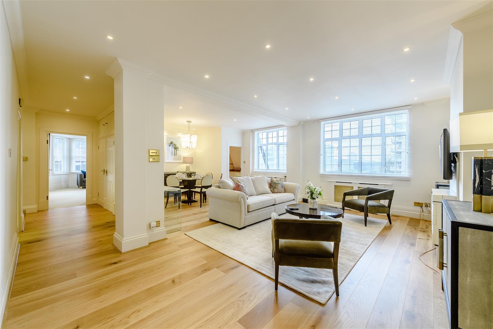 Flat Park Road in City of Westminster