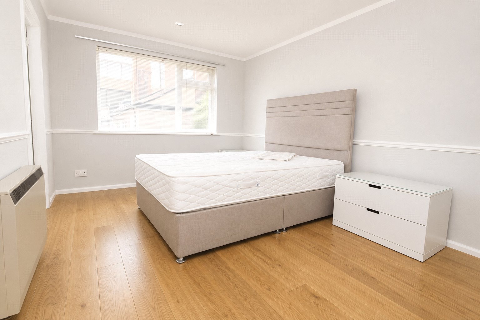 Flat Croydon Road in Greater London