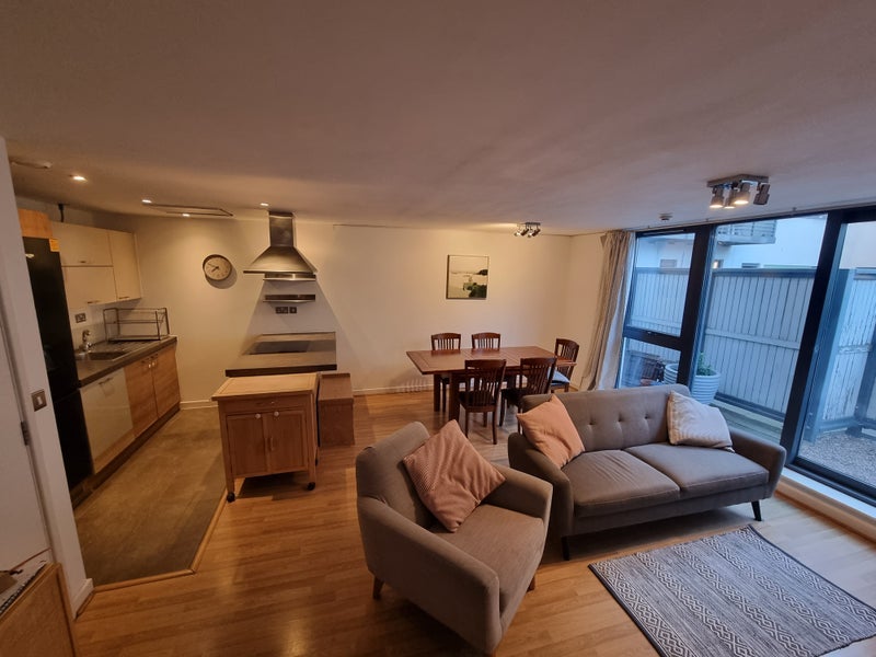 Room Homerton Road in Greater London
