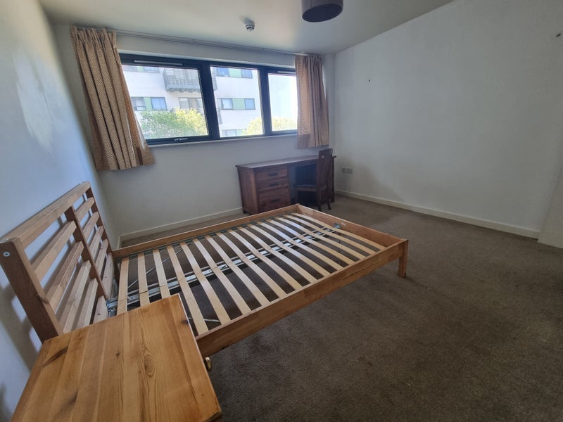 Room Homerton Road in Greater London