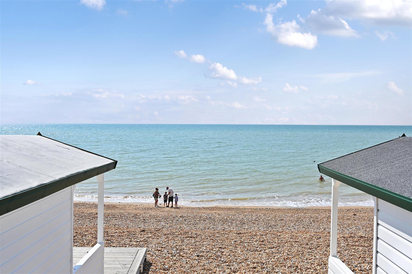 Flat De La Warr Parade in Rother