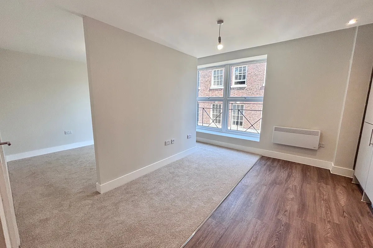 Flat Lowgate in Hull