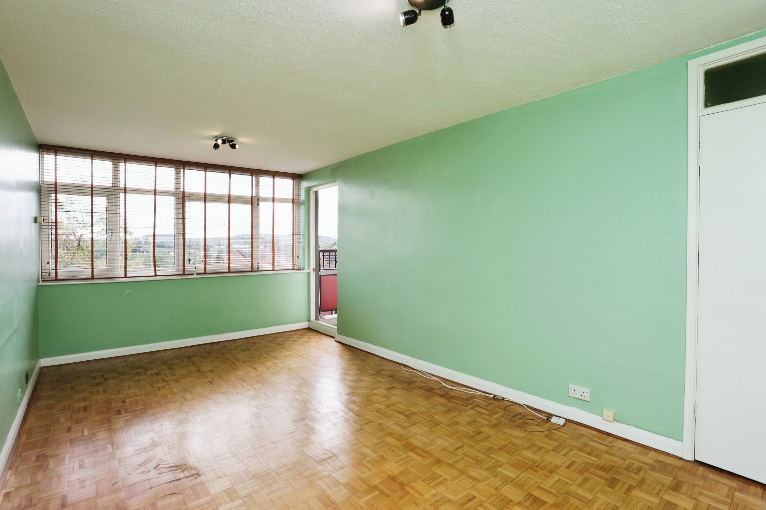 Flat Wilford Lane in Rushcliffe