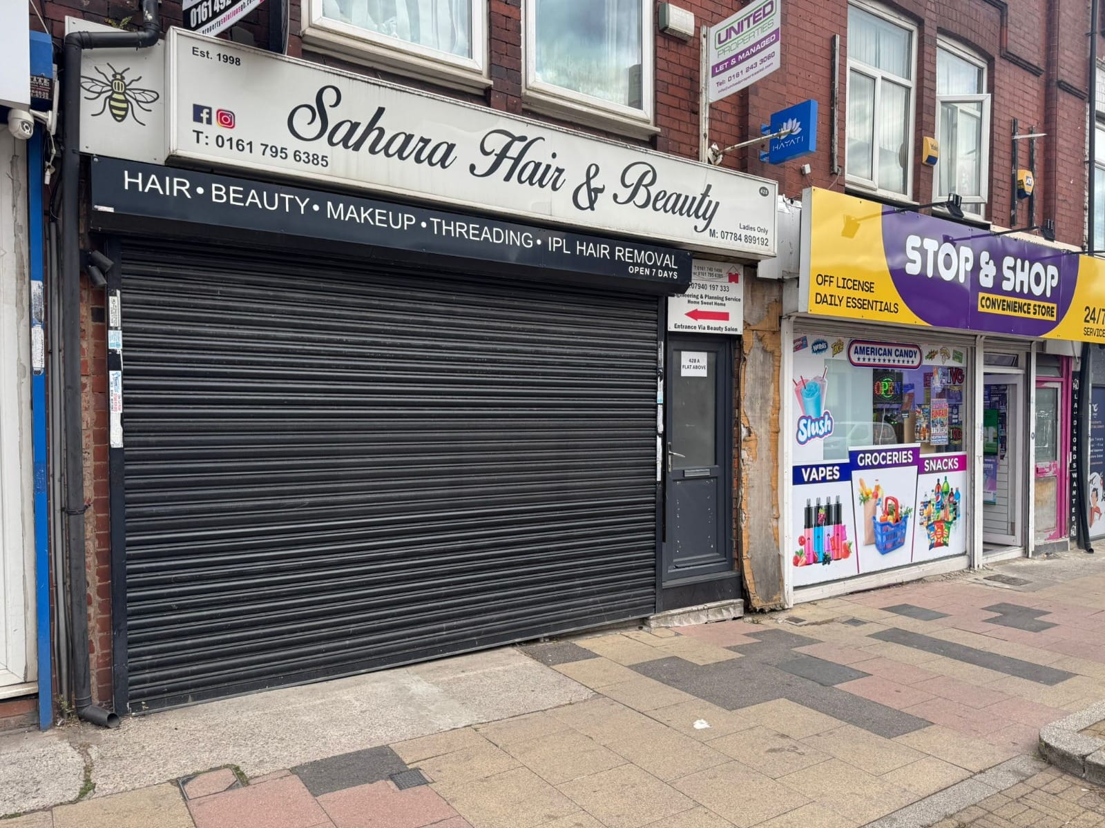 Room Cheetham Hill Road in Manchester