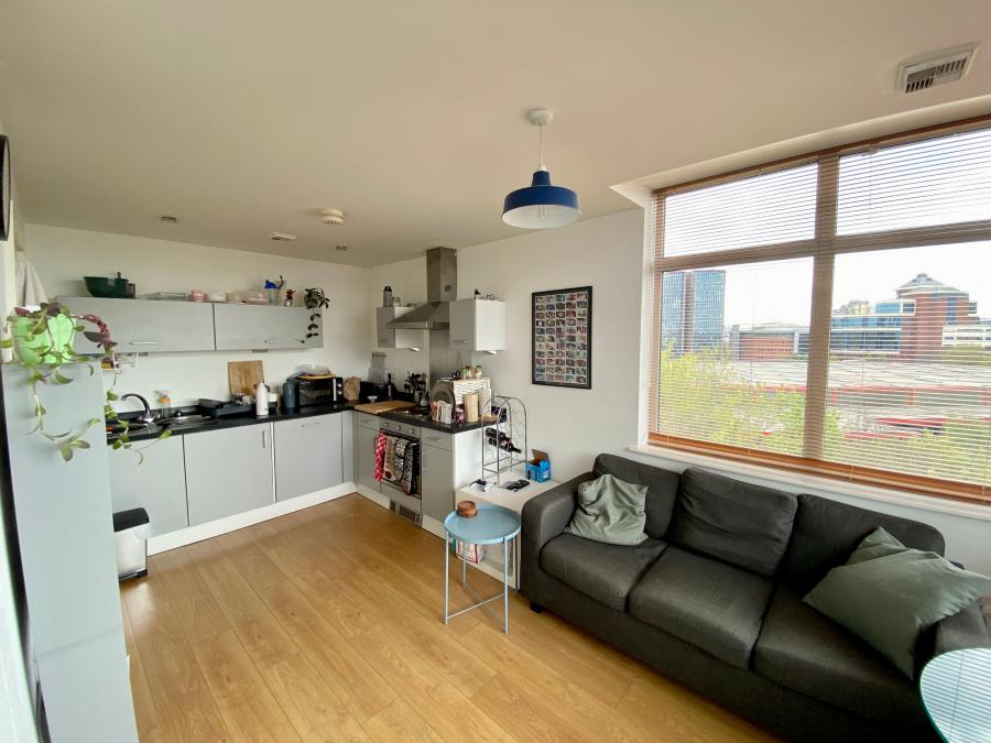 Flat Broadway in Salford