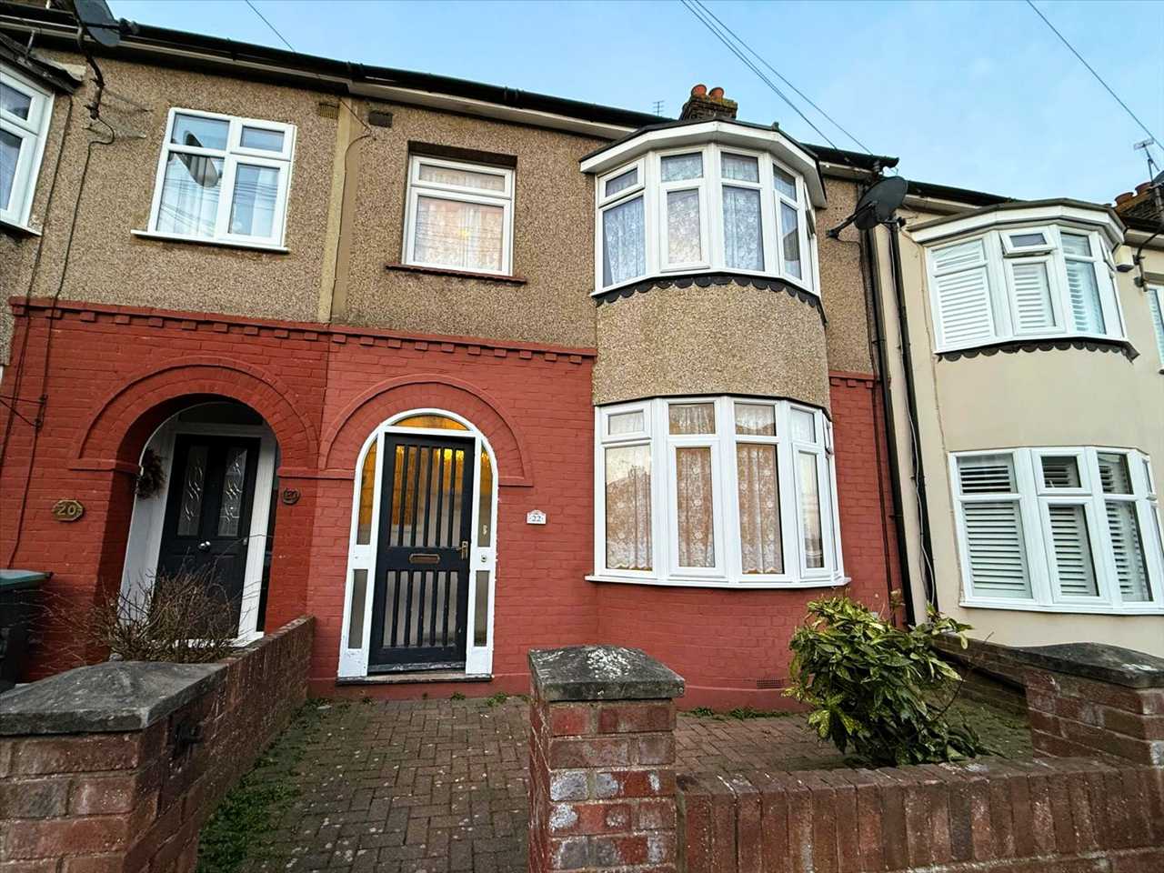 House Robinia Avenue in Gravesend