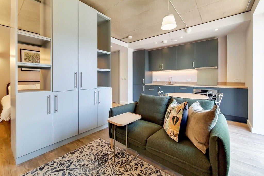 Flat First Way in Greater London